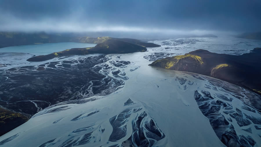 Iceland from the clouds by Sarfraz Durrani
